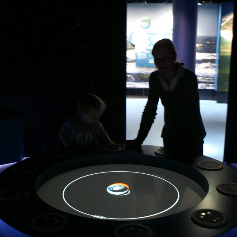 KONICA MINOLTA DIGITAL CAMERA